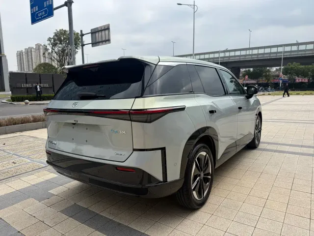 Toyota BoZhi 3X — Фото автомобиля 15