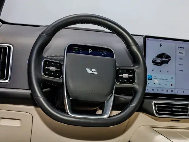 Li Auto L7 — Фото автомобиля 12