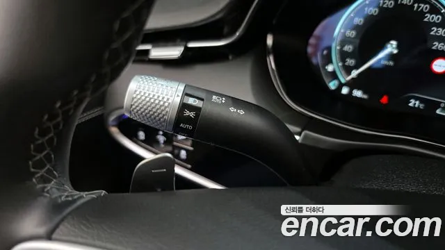 Genesis GV70 2.5T Бензин 2WD — Фото автомобиля 6