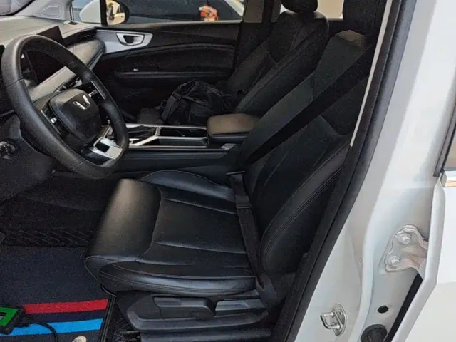 Wuling Jiachen — Фото автомобиля 14