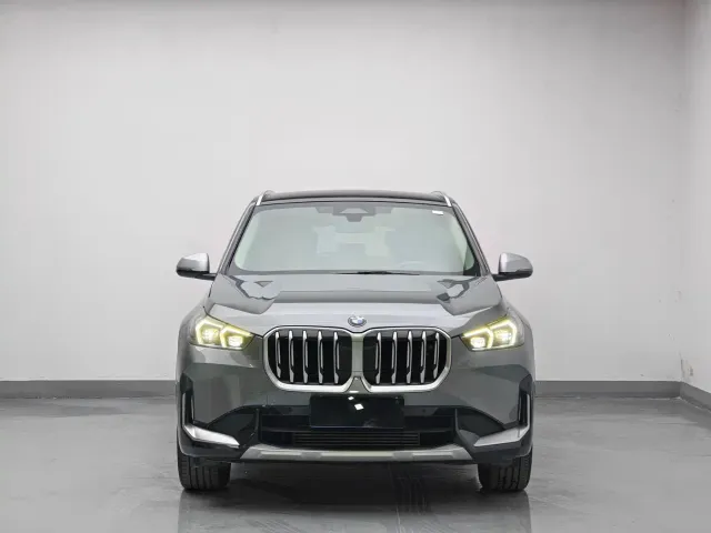 BMW X1 — Фото автомобиля 2