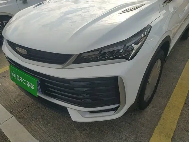 Geely Binyue — Фото автомобиля 23