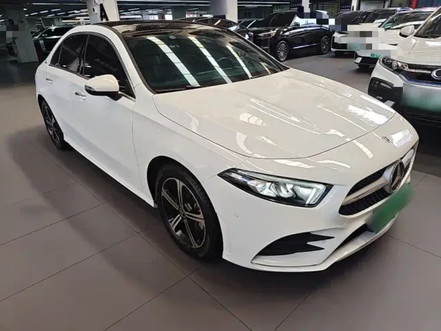 Mercedes-Benz A-Class — Фото автомобиля 3