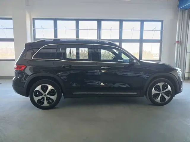 Mercedes-Benz GLB-Class — Фото автомобиля 6