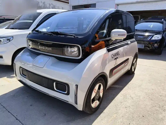 Фотография автомобиля — Baojun KiWi EV