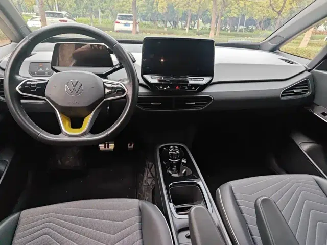 Volkswagen ID.3 — Фото автомобиля 12