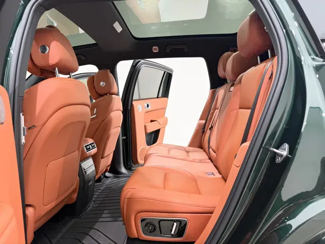 Li Auto L7 — Фото автомобиля 8