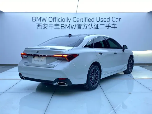 Toyota Avalon — Фото автомобиля 5