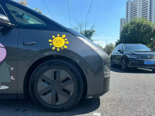 Li Auto MEGA — Фото автомобиля 7