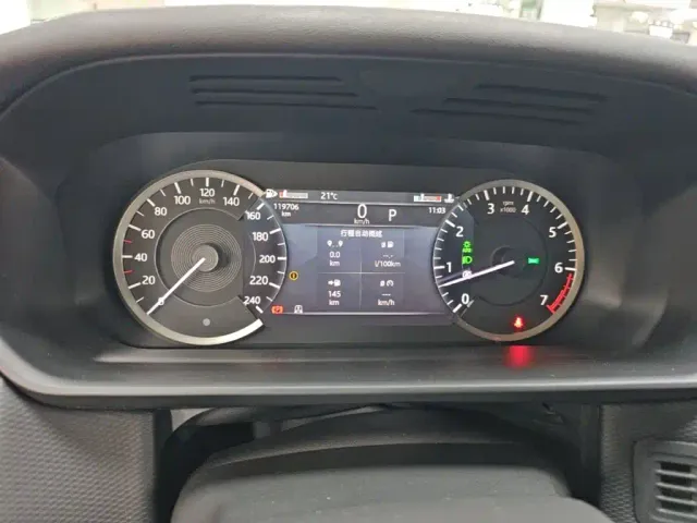 Land Rover Discovery — Фото автомобиля 7