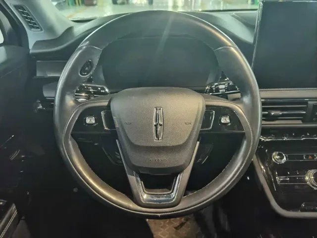 Lincoln Corsair — Фото автомобиля 8