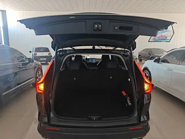 Honda CR-V — Фото автомобиля 18