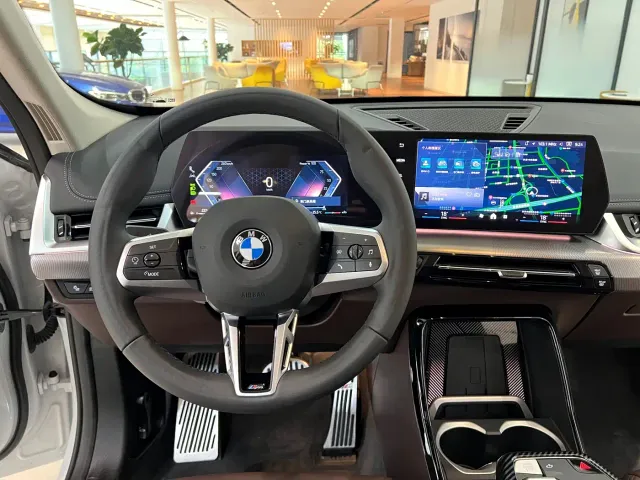 BMW X1 — Фото автомобиля 6