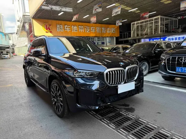 BMW X5 — Фото автомобиля 3