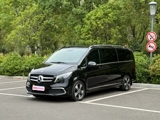 Mercedes-Benz V-Class — Фото автомобиля 3