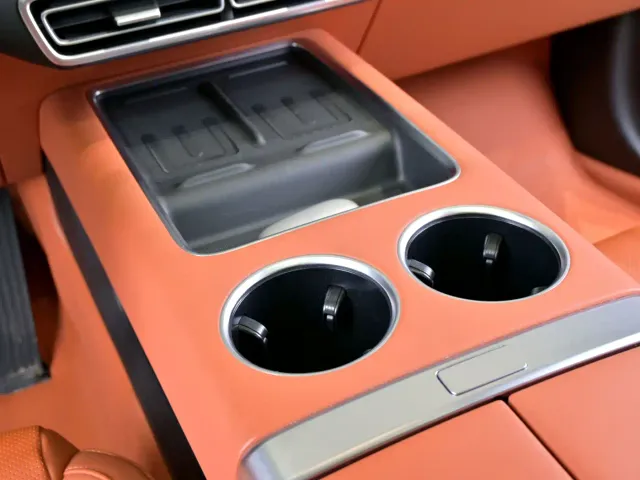 Li Auto L7 — Фото автомобиля 13