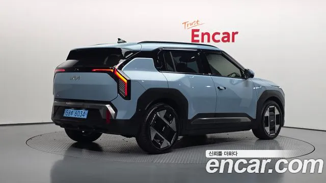 Kia EV3 — Фото автомобиля 2