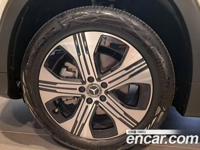 Mercedes-Benz EQB X243 — Фото автомобиля 5