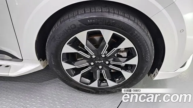 Kia Canival Carnival 4 поколение 9 мест Hi-Limousine — Фото автомобиля 5