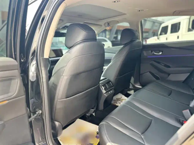 Honda Accord — Фото автомобиля 12