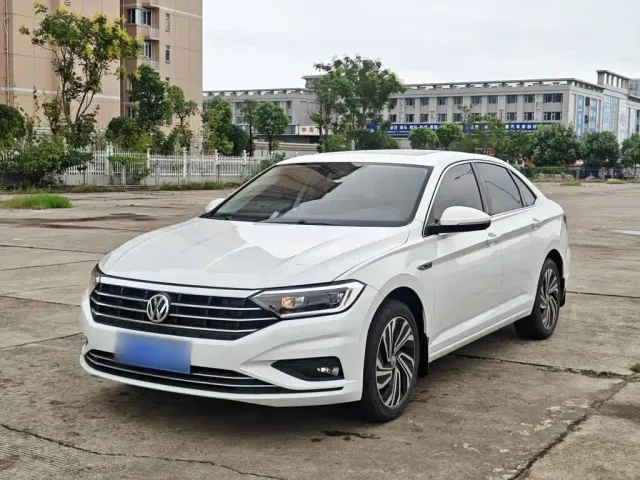 Фотография автомобиля — Volkswagen Sagitar
