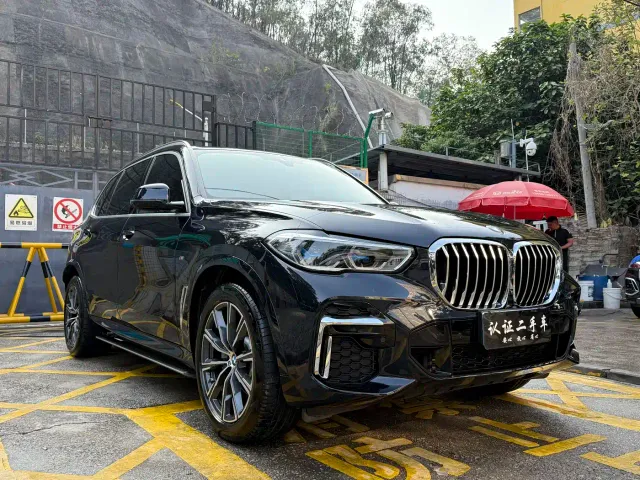 BMW X5 — Фото автомобиля 3