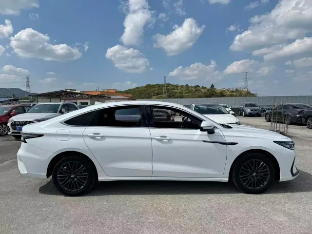 Chery Arrizo 8 — Фото автомобиля 4