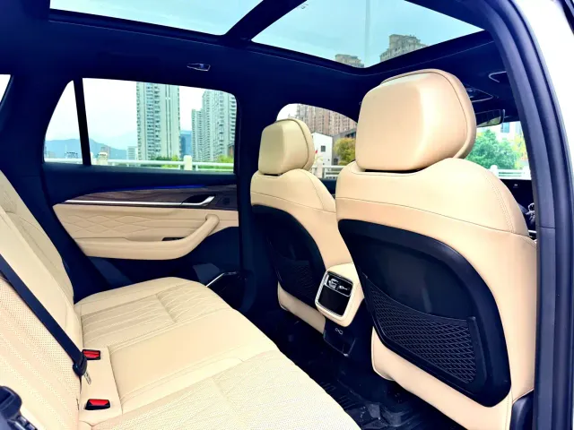 Geely Xingyue L — Фото автомобиля 12