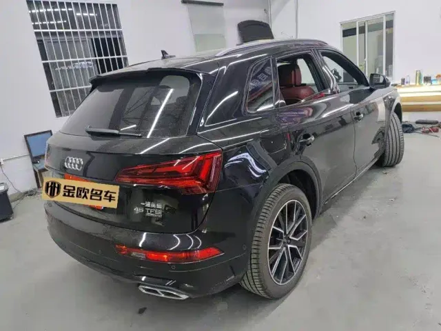 Audi Q5L — Фото автомобиля 2