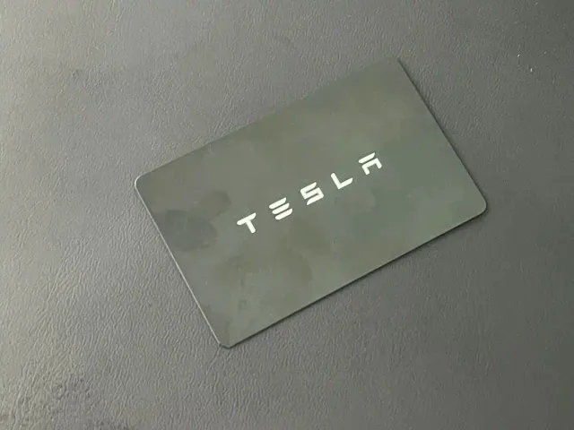 Tesla Model Y — Фото автомобиля 10