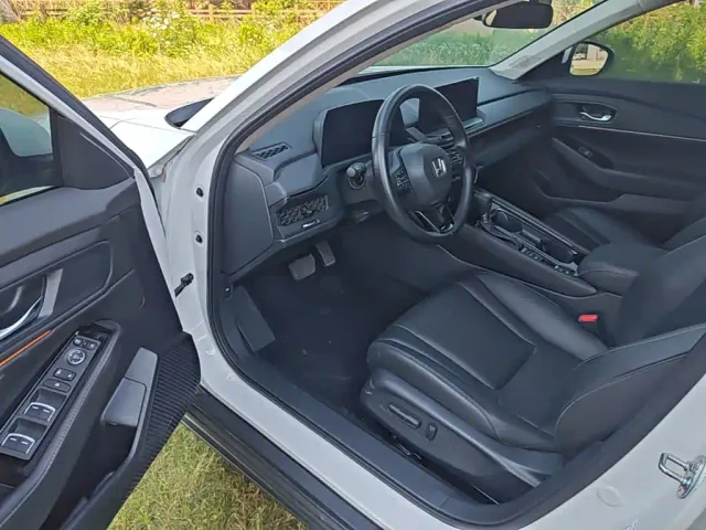 Honda Accord — Фото автомобиля 15
