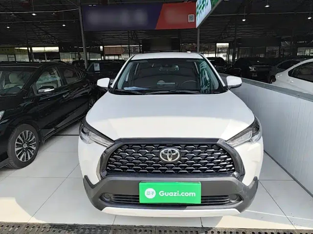Toyota Corolla Cross — Фото автомобиля 2