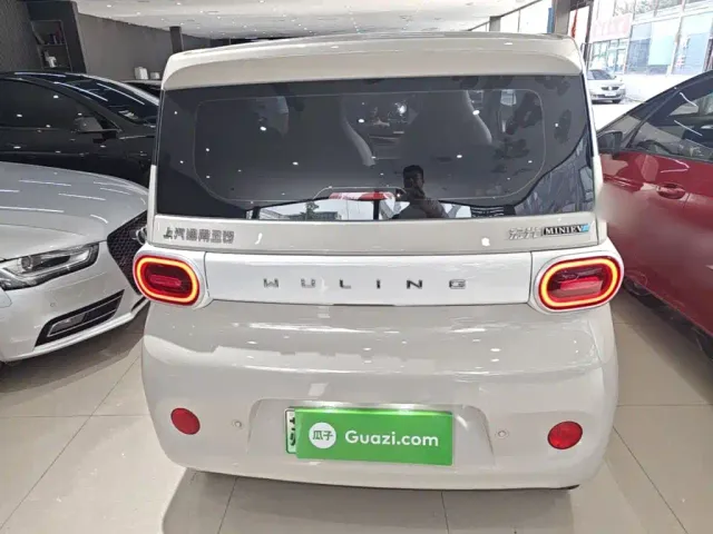 Wuling Hongguang Mini EV — Фото автомобиля 5