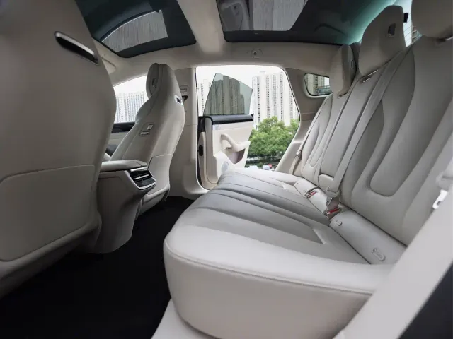 Luxeed S7 — Фото автомобиля 16