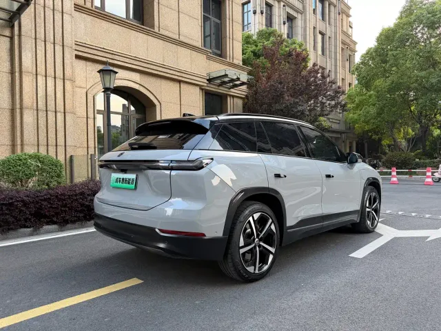 Nio ES7 — Фото автомобиля 13