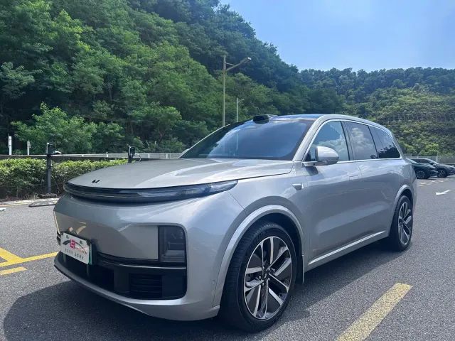 Фотография автомобиля — Li Auto L9