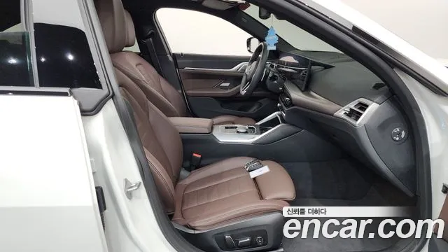 BMW 4-Series 4 серия (G22) 420i M Sport Pro Gran Coupe — Фото автомобиля 26