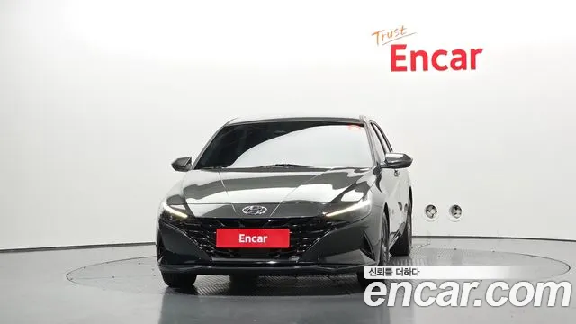 Hyundai AVANTE Avante (CN7) — Фото автомобиля 3