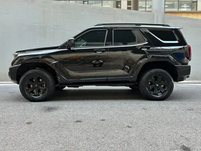 Tank Tank 400 New Energy 2024 Hi4-T Urban Edition — Фото автомобиля 3