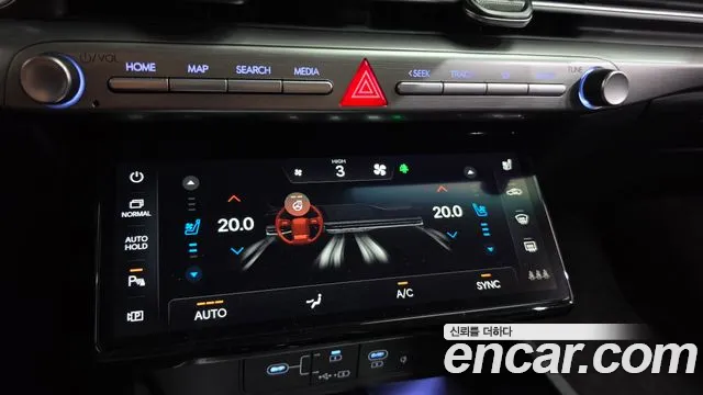 Hyundai Grandeur Grandeur (GN7) 2.5 Бензин 2WD — Фото автомобиля 26