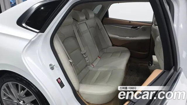 Hyundai Grandeur New — Фото автомобиля 11