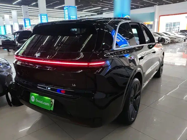 Li Auto L6 — Фото автомобиля 4