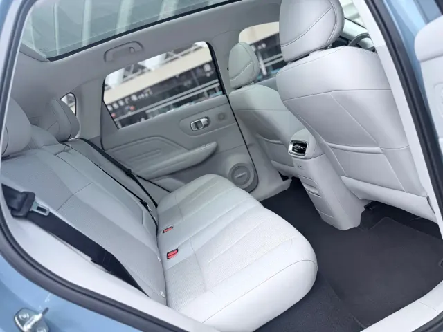 Leapmotor B10 — Фото автомобиля 11
