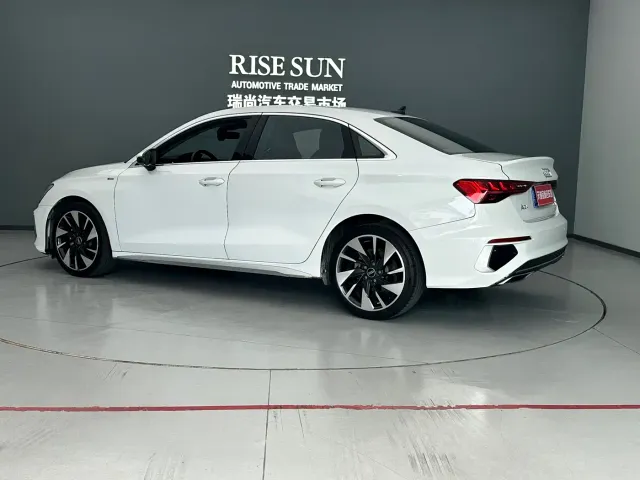 Audi A3 — Фото автомобиля 5