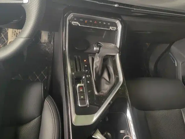 Wuling Asta — Фото автомобиля 16