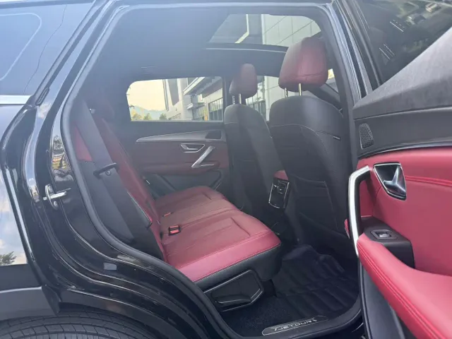 Jetour X70 Plus — Фото автомобиля 10