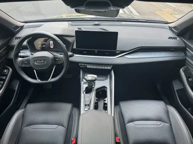 Geely Xingrui — Фото автомобиля 9