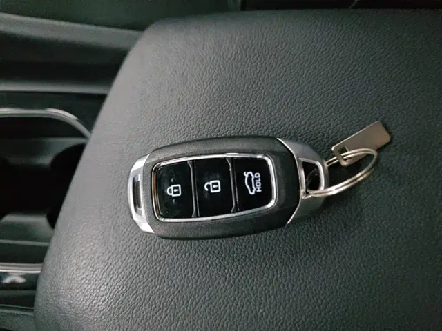 Hyundai Elantra — Фото автомобиля 8