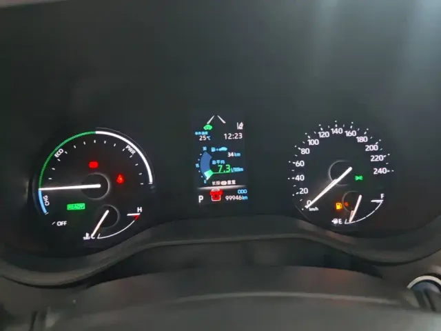 Toyota Granvia — Фото автомобиля 11