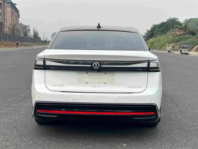 Volkswagen ID.7 Vizzion — Фото автомобиля 9